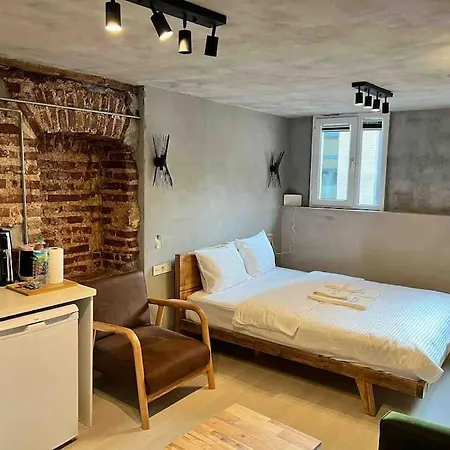Classy Furnished Studio In The Heart Of Karakoy 6